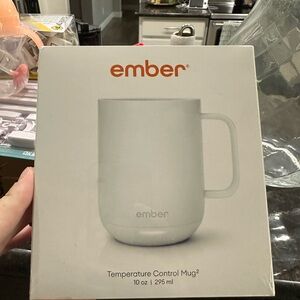 Ember White Temperature Control Mug Brand New in Box